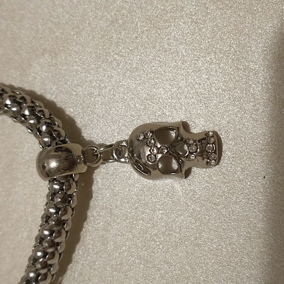 Silver Skull Bracelet! - Picture 4 of 5